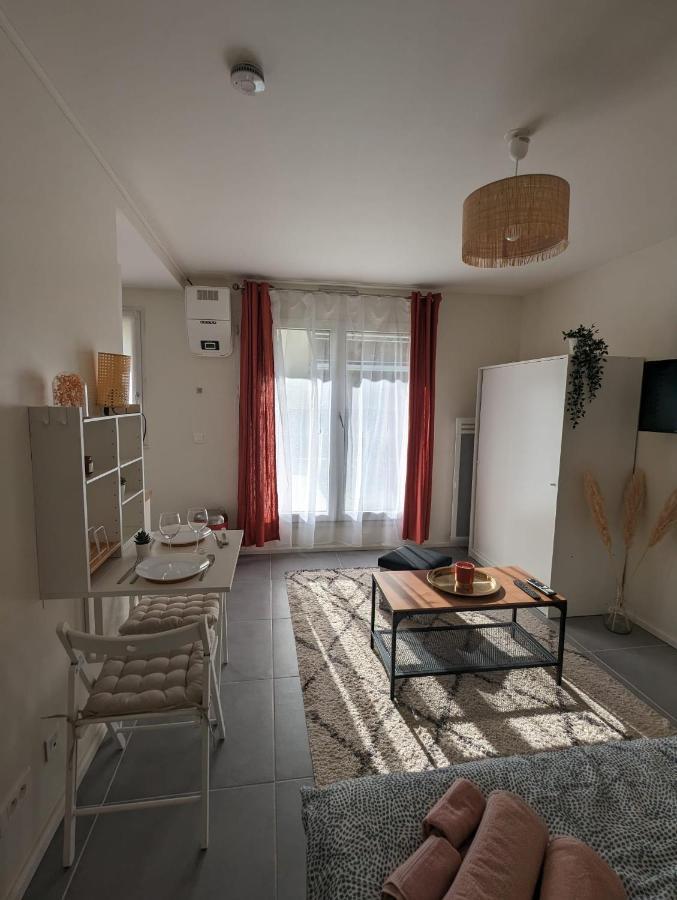 شقة Studio Rambouillet, Parc & Foret المظهر الخارجي الصورة